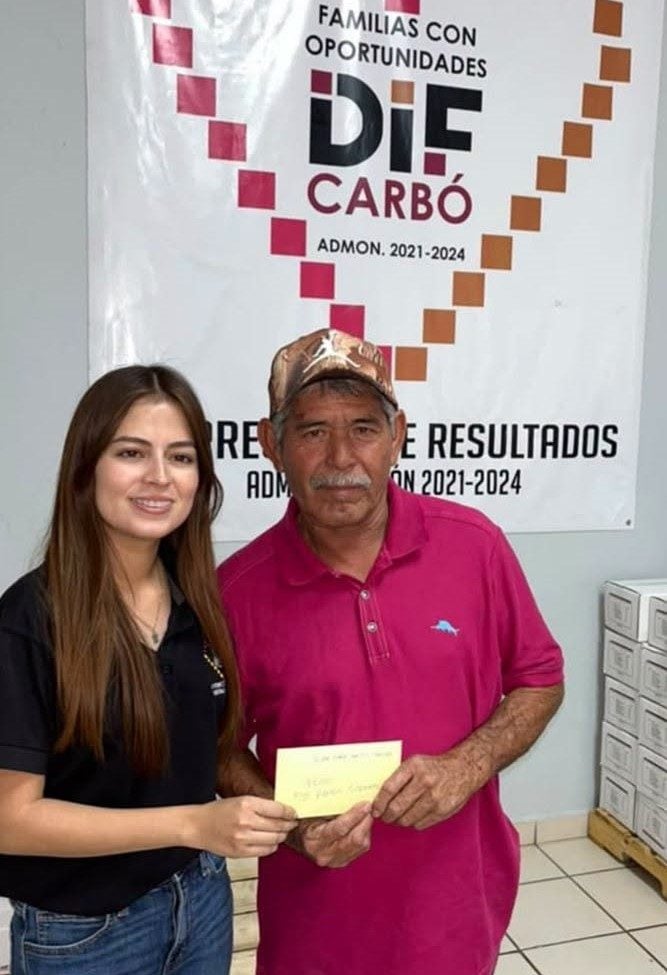 ENTREGA DE APOYOS Y PREMIOS DE LA RIFA CON CAUSA