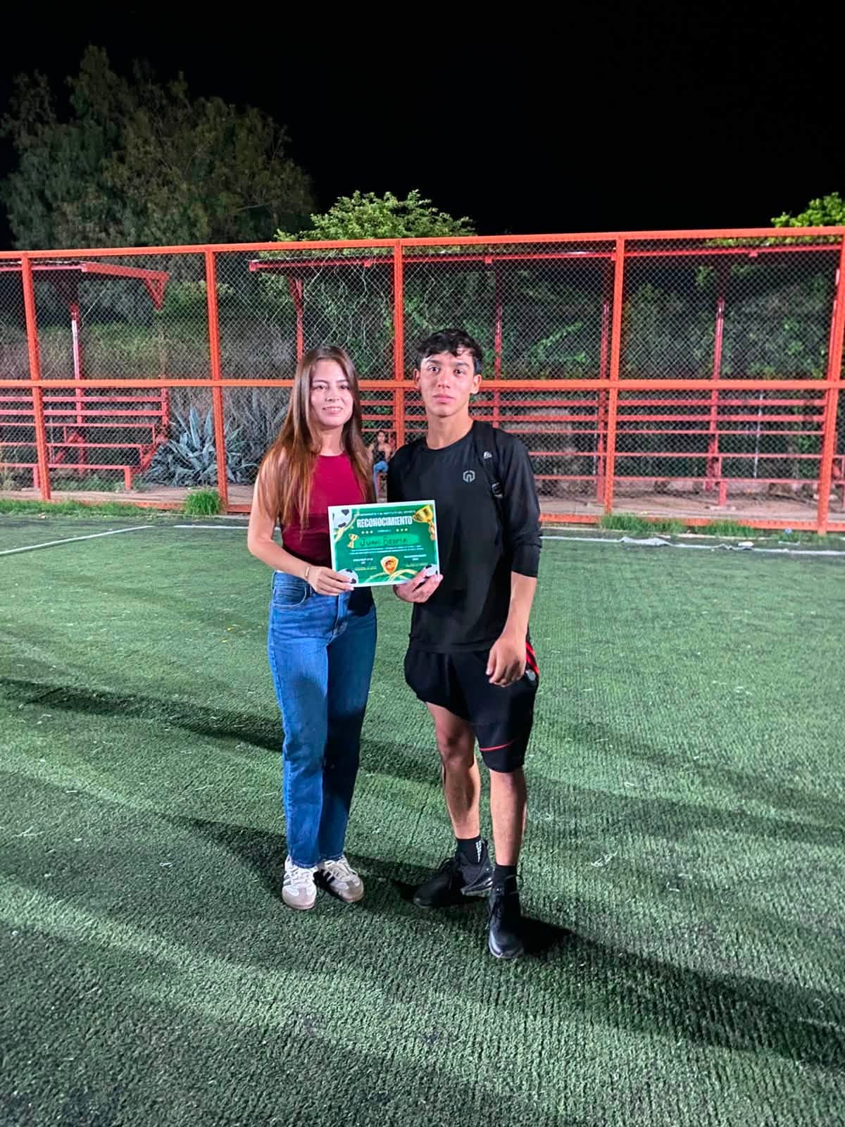 SE LLEVÓ A CABO LA PREMIACIÓN DEL TORNEO DE FÚTBOL 7