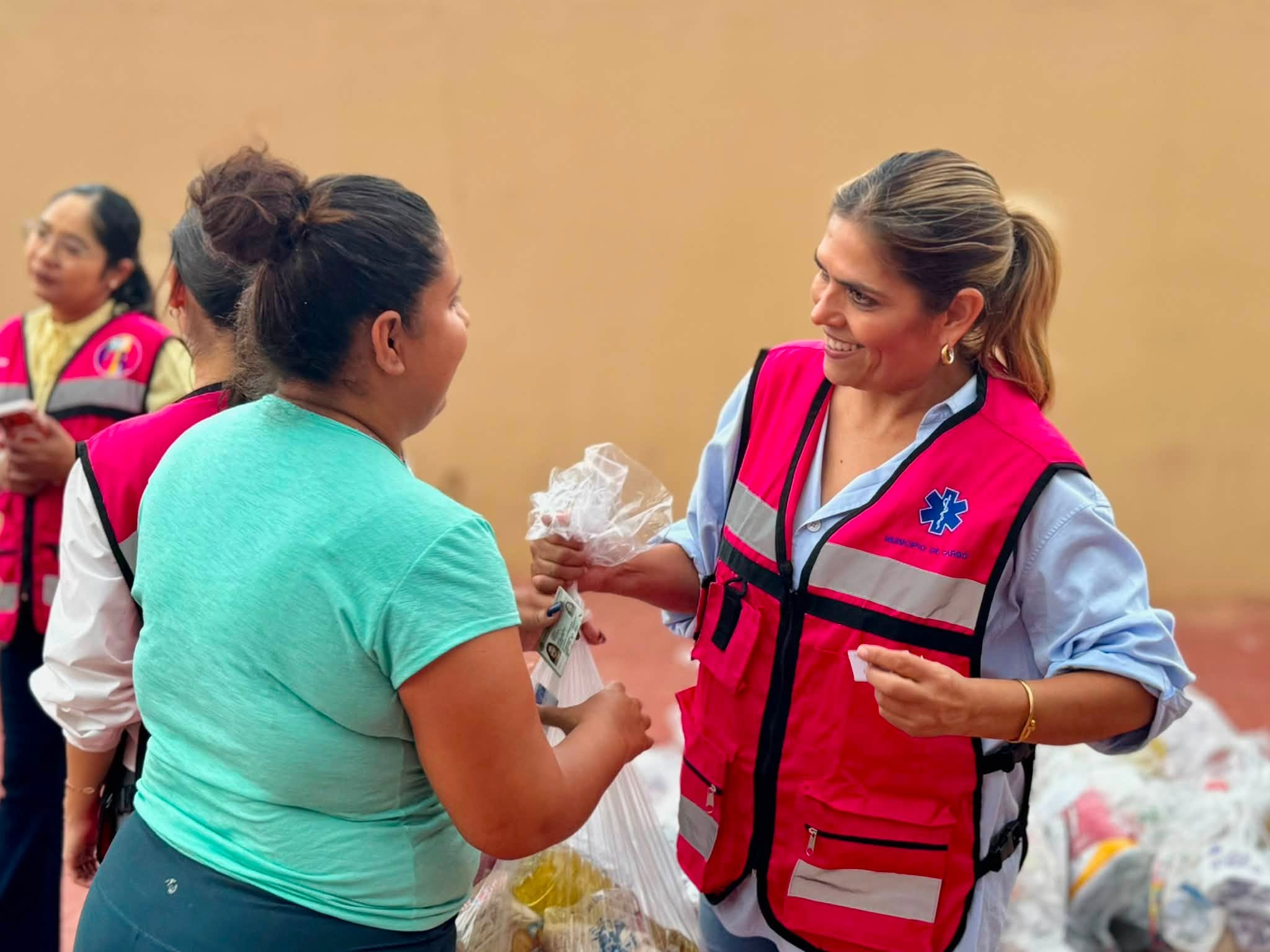 APOYOS QUE CONTRIBUYEN AL BIENESTAR DE LAS FAMILIAS DE CARBÓ