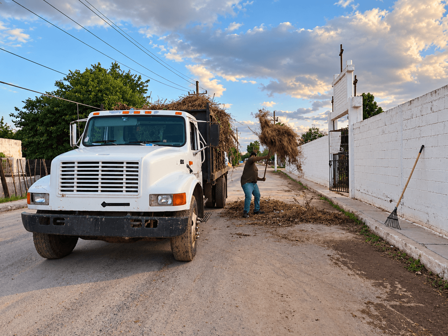 SERVICIOS PÚBLICOS REALIZA LABORES DE LIMPIEZA TRAS LAS RECIENTES LLUVIAS